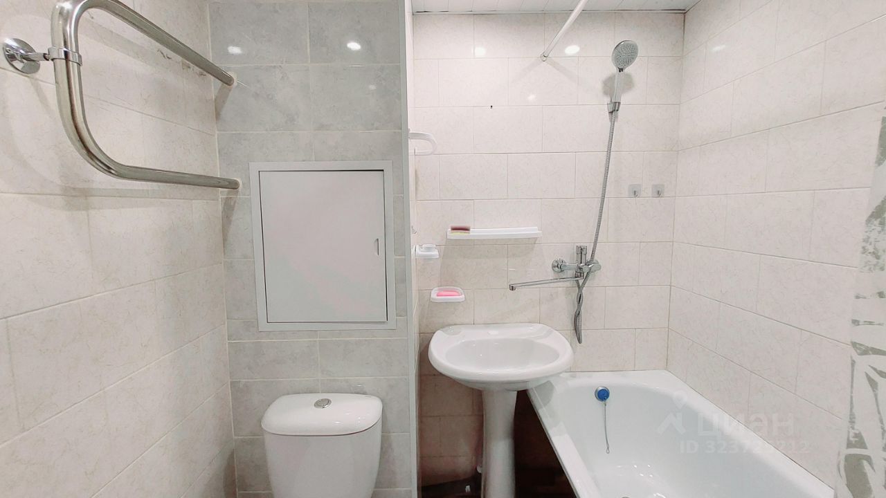 Аренда 1-комн квартиры на вторичном рынке Кленовый бульвар, 4