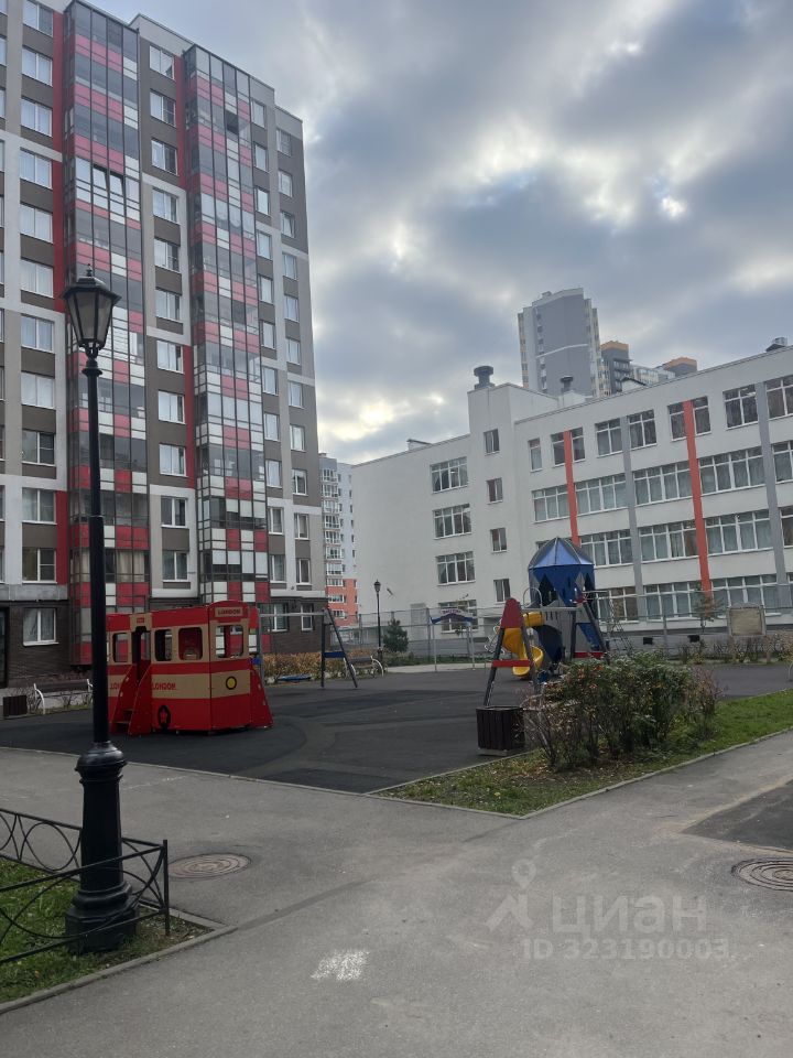 Продажа 1-комн квартиры на вторичном рынке Кудрово г., улица Английская, 3к7