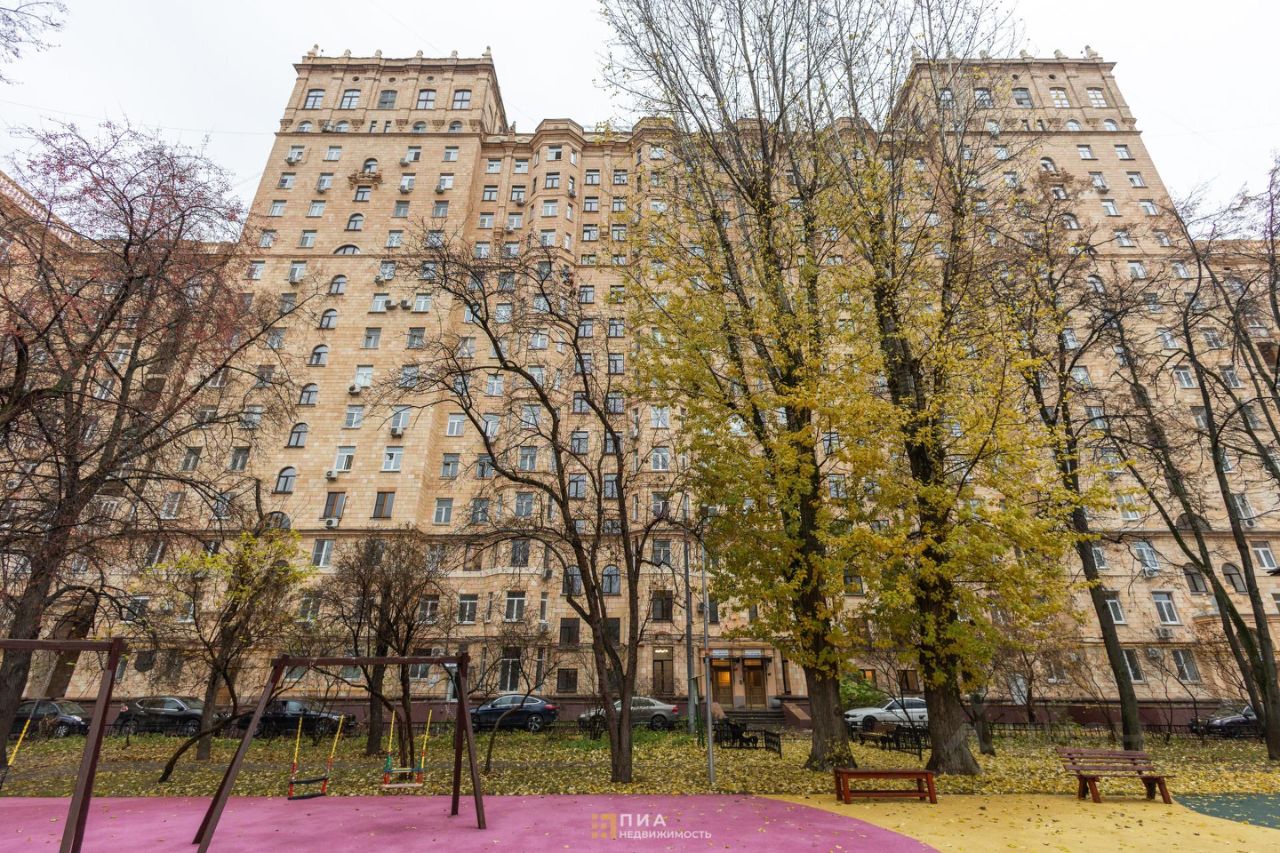 Продажа 3-комн квартиры на вторичном рынке Фрунзенская набережная, 50