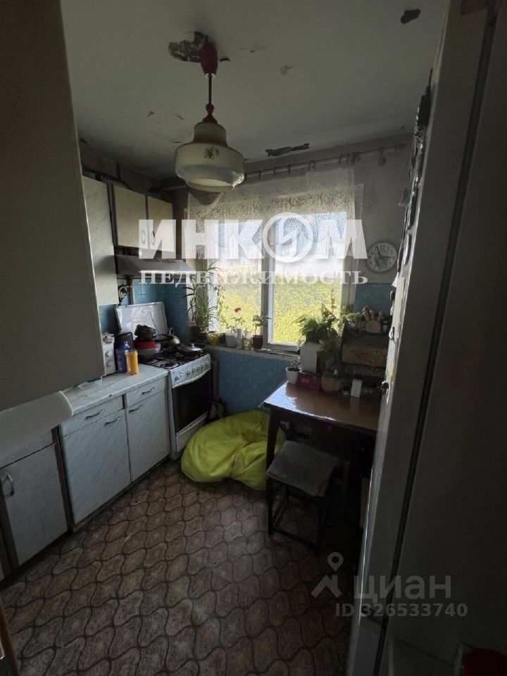 Продажа 3-комн квартиры на вторичном рынке Кременчугская улица, 22
