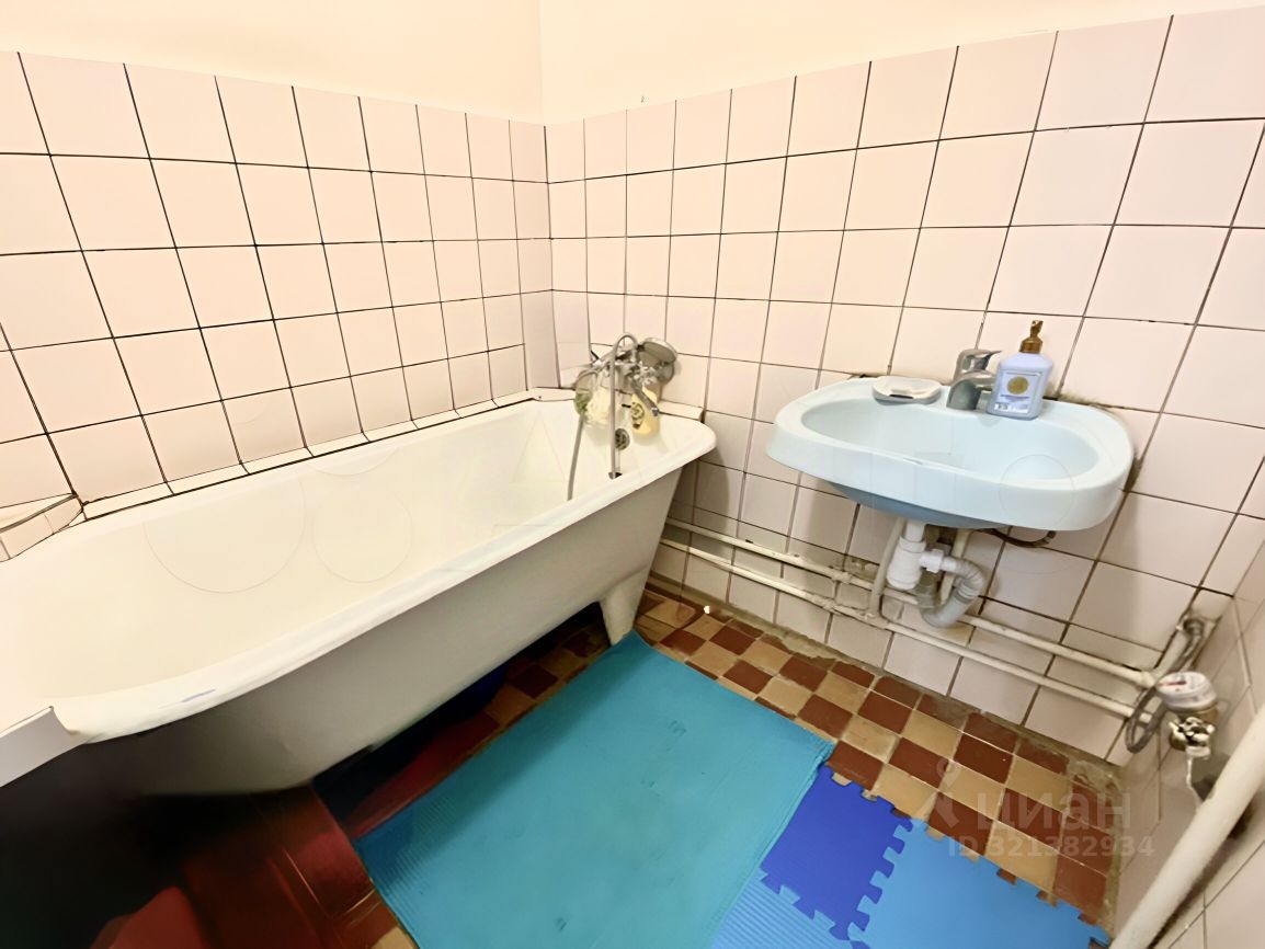 Продажа 2-комн квартиры на вторичном рынке улица Вавилова, 60К2