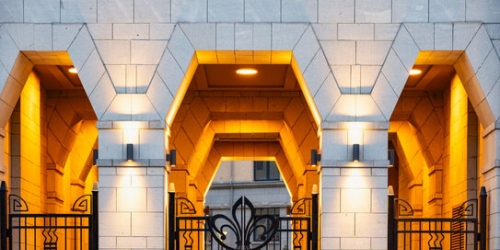 3-комн квартира ул Профессора Попова,  д. 24а