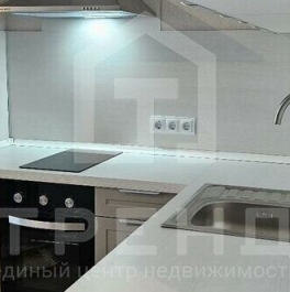 Продажа 1-комн квартиры на вторичном рынке Пушкин г, Камероновская ул,  д. 16