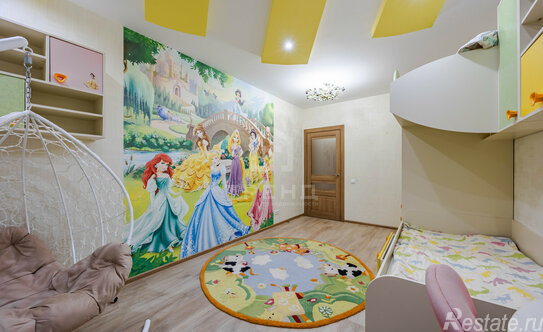 Продажа 4-комн квартиры на вторичном рынке Просвещения пр-кт,  д. 33 к1