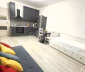 Продать Квартиры вторичка Верхне-Каменская улица  3 к1 