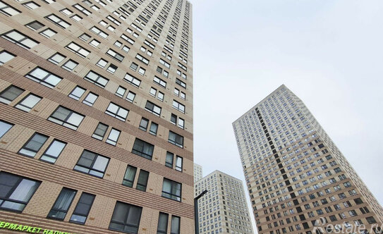 Продажа 3-комн квартиры на вторичном рынке Кронштадтский б-р,  д. 9 к2