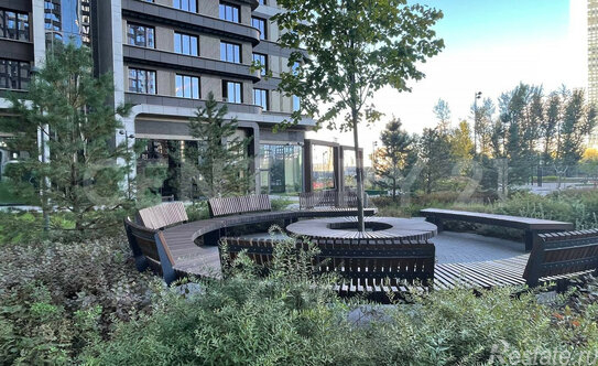 Продажа 4-комн квартиры на вторичном рынке улица Василия Ланового,  д. 5