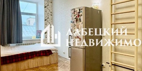 6-комн квартира Чкаловский проспект, 52