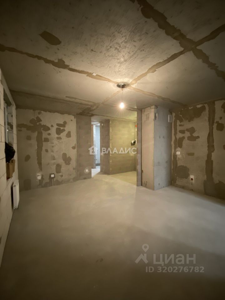 Продажа 2-комн квартиры на вторичном рынке пос. Шушары, проспект Новгородский, 2к3