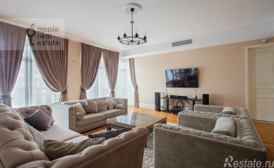 Продажа 4-комн квартиры на вторичном рынке Пожарский пер,  д. 5А