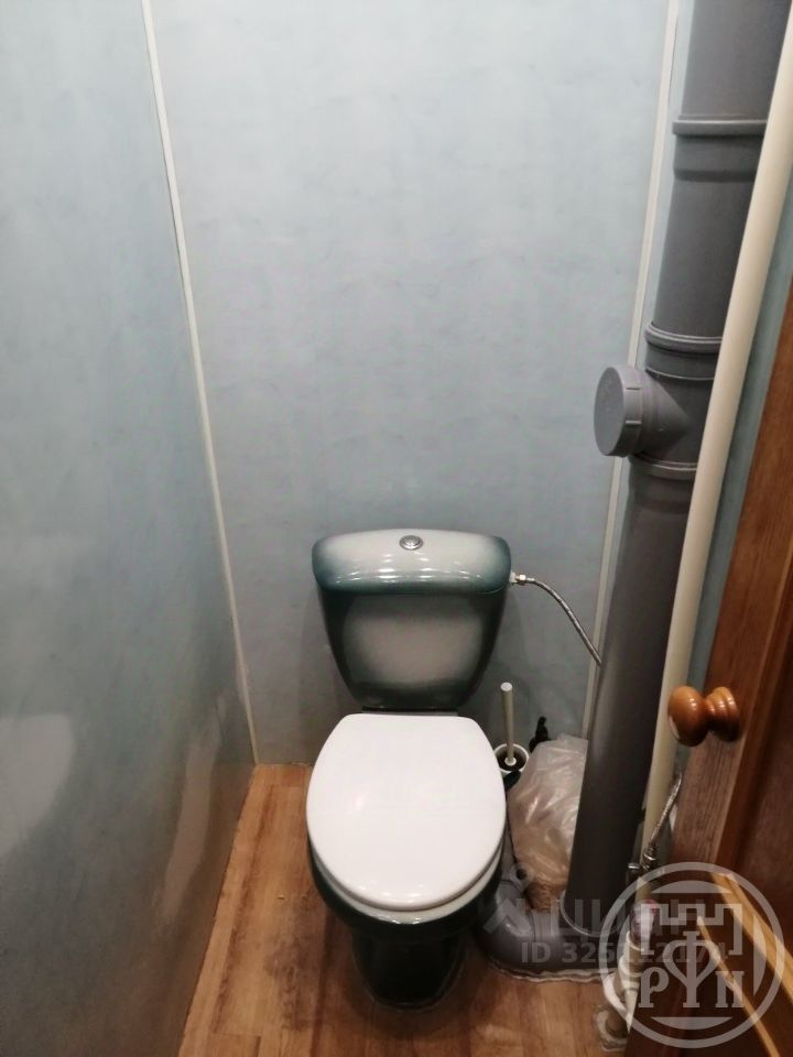 Продажа 3-комн квартиры на вторичном рынке Кронштадт, Пролетарская улица, 17