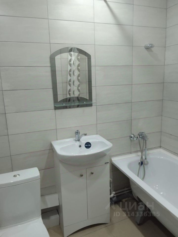 Продажа 1-комн квартиры на вторичном рынке Мурино, улица Шоссе в Лаврики, 67