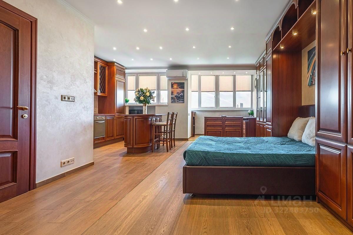 Продажа 1-комн квартиры на вторичном рынке Большая Никитская улица, 49