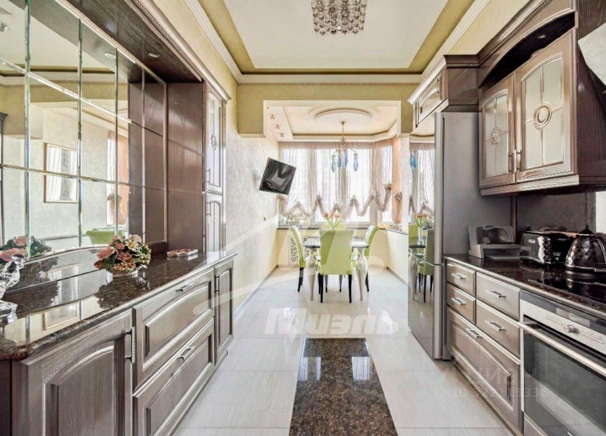 Продажа 3-комн квартиры на вторичном рынке Староволынская улица, 12к3