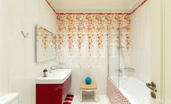 Аренда 4-комн квартиры на вторичном рынке улица Александра Невского,  д. 27