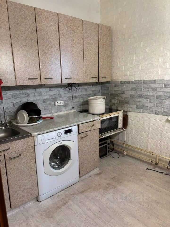 Продажа 1-комн квартиры на вторичном рынке улица Генерала Белова, 33/19