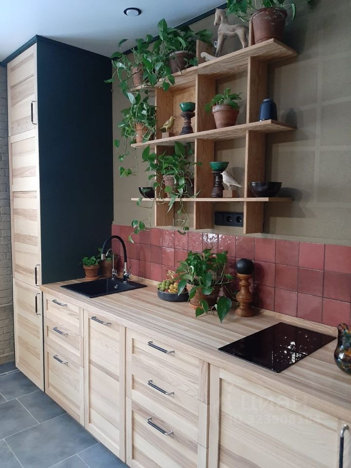 Продажа 1-комн квартиры на вторичном рынке проспект Стачек, 92К3