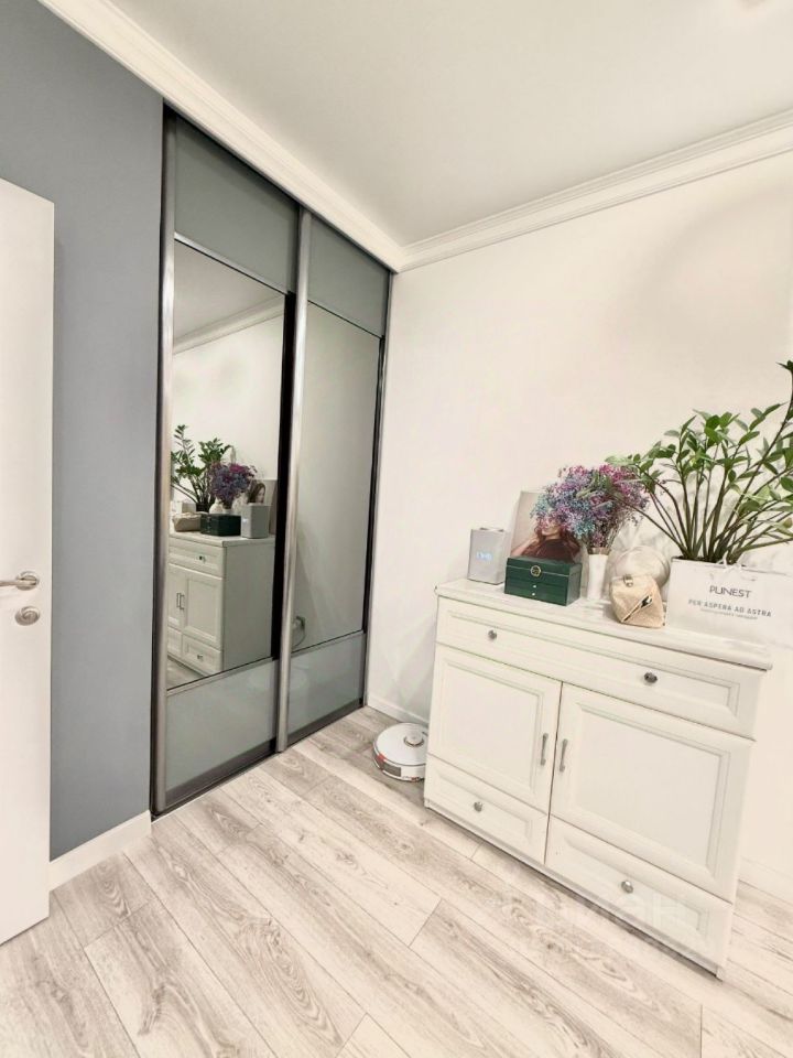 Продажа 1-комн квартиры на вторичном рынке Смоленская улица, 18