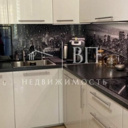 Продажа 2-комн квартиры на вторичном рынке Мебельная улица