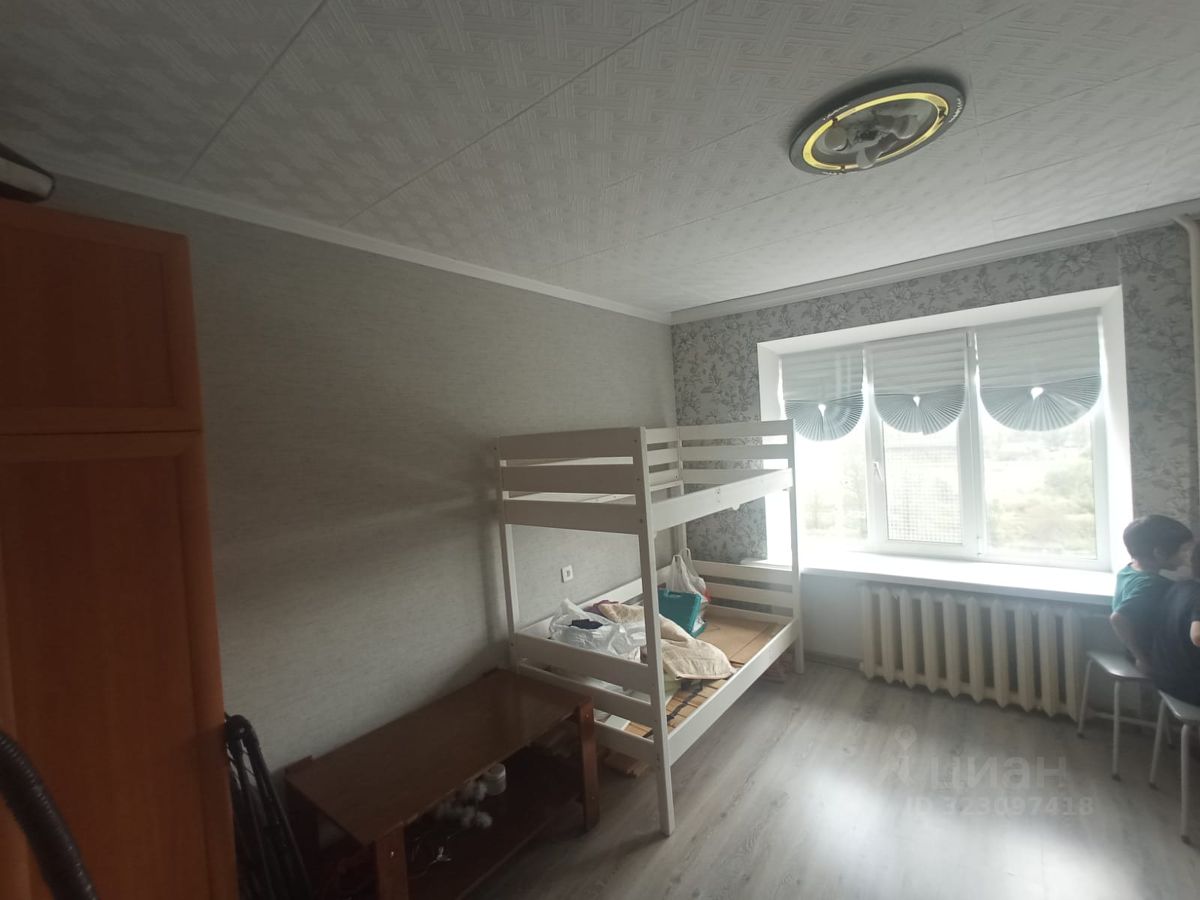 Продажа 3-комн квартиры на вторичном рынке улица Руставели, 37