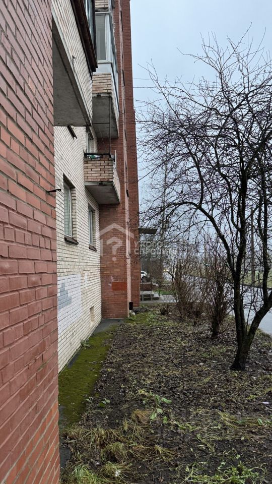 Продажа 2-комн квартиры на вторичном рынке Петергоф, Ботаническая улица, 16к2