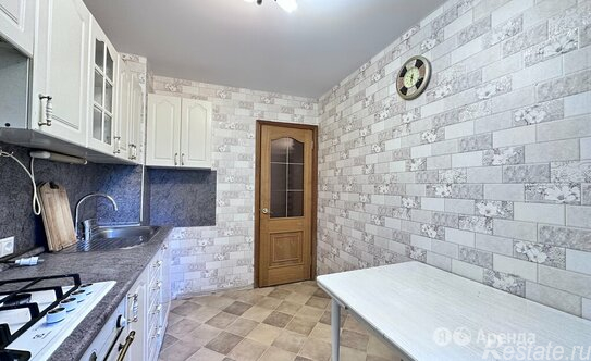 Аренда 3-комн квартиры на вторичном рынке улица Маршала Неделина,  д. 6