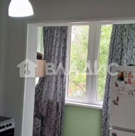 Продажа 1-комн квартиры на вторичном рынке Центральная улица,  д. 35