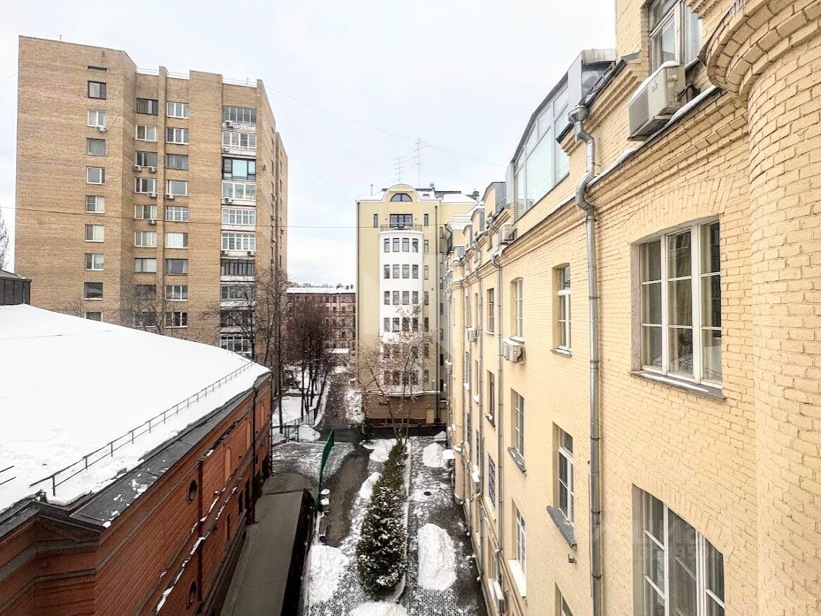 Продажа 4-комн квартиры на вторичном рынке Малый Козихинский переулок, 16/3