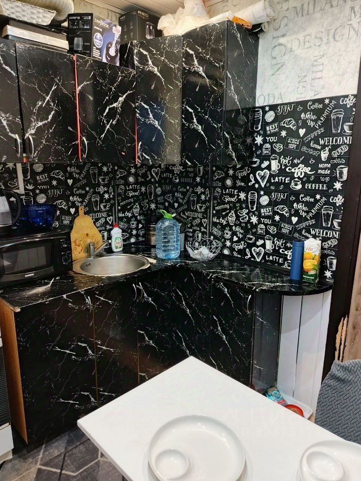 Продажа 2-комн квартиры на вторичном рынке Ломоносов, улица Жоры Антоненко, 14а