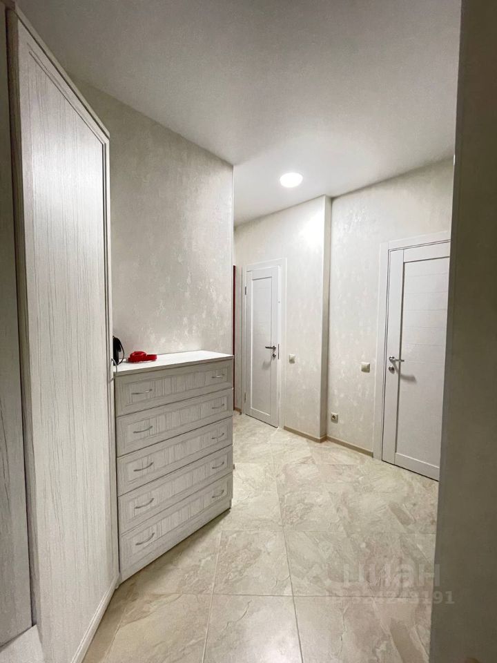 Аренда 2-комн квартиры на вторичном рынке Опалиха мкр, улица Пришвина,  д. 19