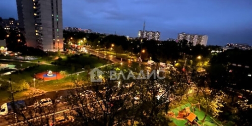 3-комн квартира улица Кухмистерова,  д. 20