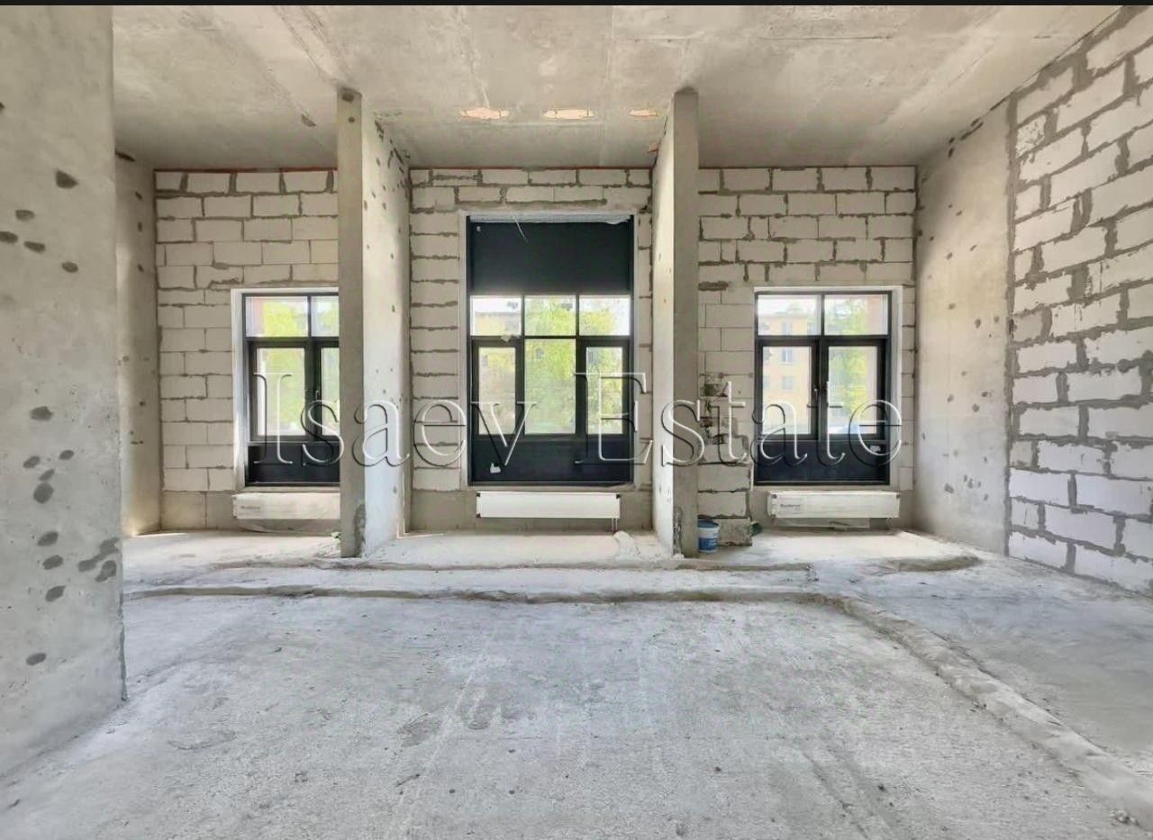 Продажа 3-комн квартиры на вторичном рынке улица Коминтерна, 15