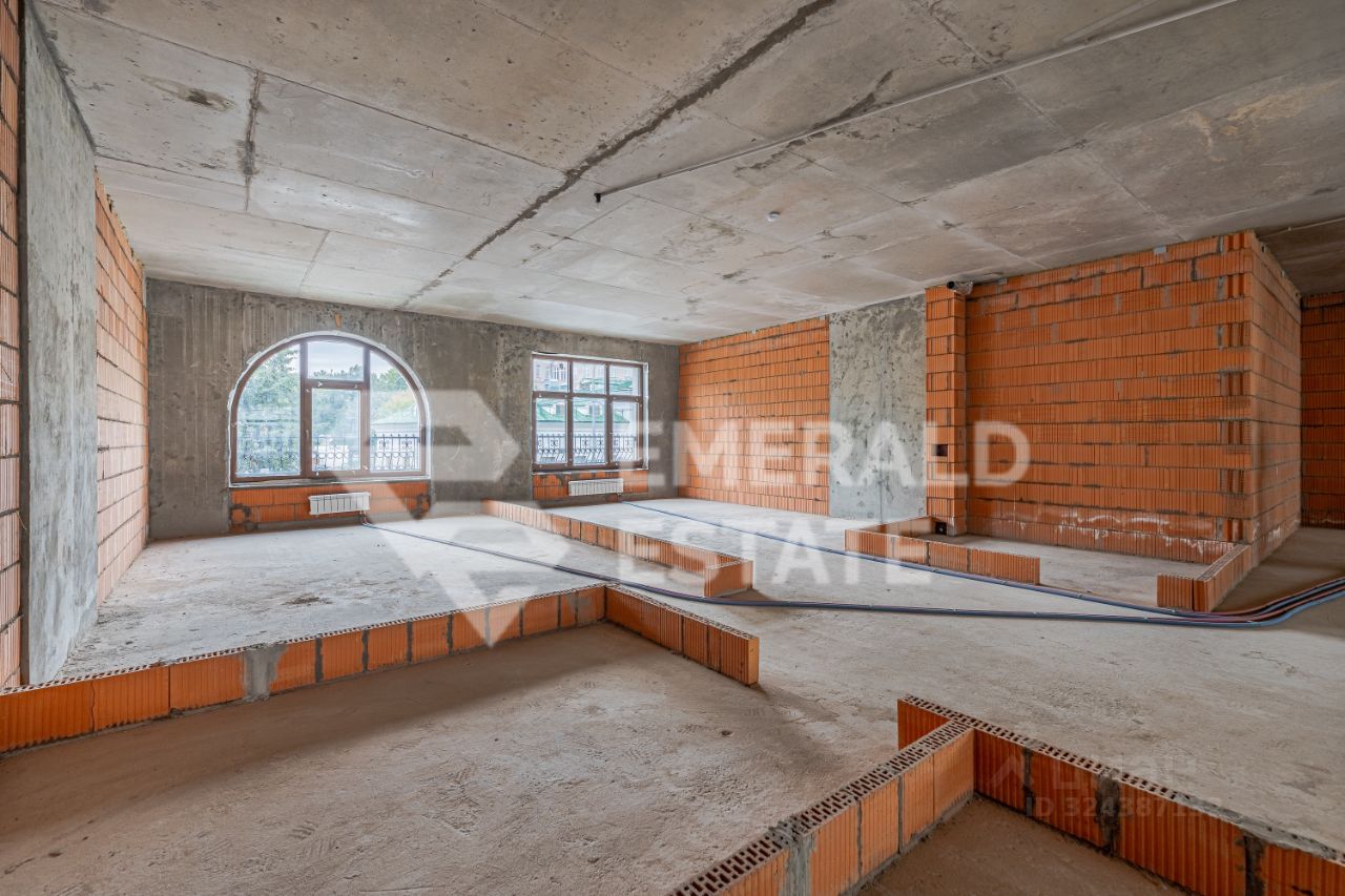 Продажа 4-комн квартиры на вторичном рынке Погодинская улица, 2