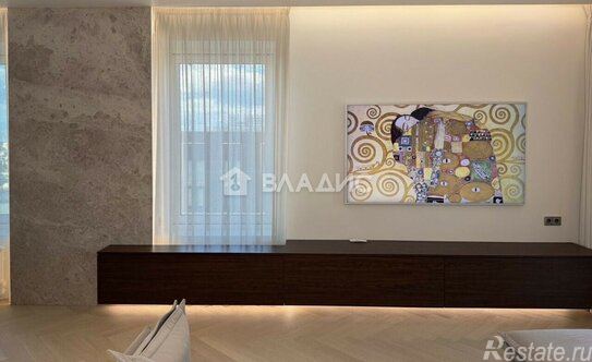 Продажа 3-комн квартиры на вторичном рынке проспект Лихачёва,  д. 10 к2