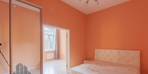 2-комн квартира ул Гатчинская,  д. 18