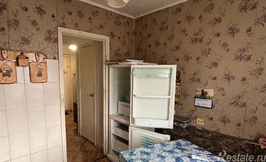 Продажа 1-комн квартиры на вторичном рынке Петергоф г, Чичеринская ул,  д. 13,  к. 1