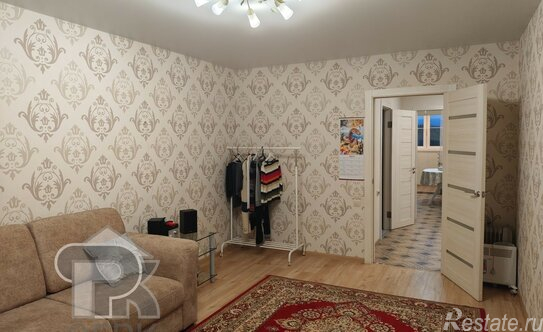 Продажа 2-комн квартиры на вторичном рынке деревня Андреевка, Староандреевская улица,  д. 43 к1