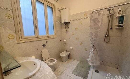 Продажа 5-комн квартиры на вторичном рынке проезд Воскресенские Ворота,  д. 1А