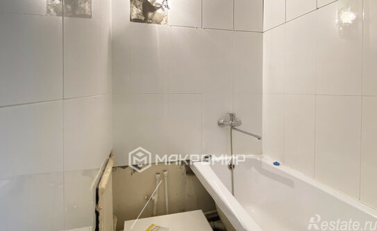 Продажа 4-комн квартиры на вторичном рынке ул Генерала Симоняка,  д. 7