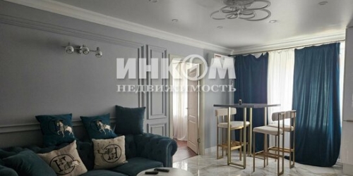 2-комн квартира улица Маршала Бирюзова,  д. 17