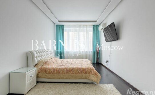 Продажа 2-комн квартиры на вторичном рынке улица Гризодубовой,  д. 2