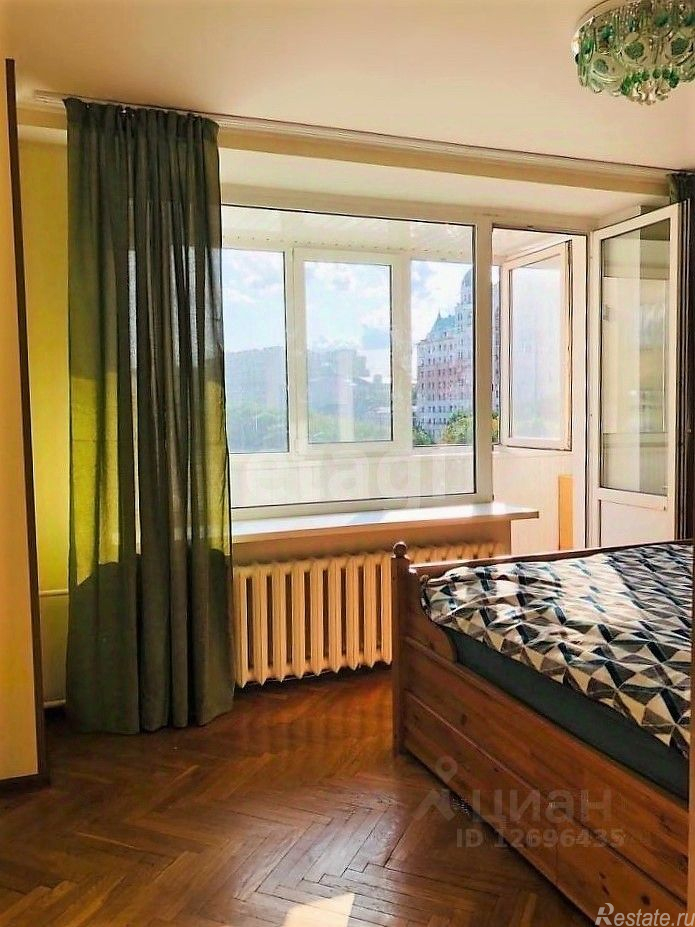 Продажа 3-комн квартиры на вторичном рынке Садовая-Триумфальная улица,  д. 22/31