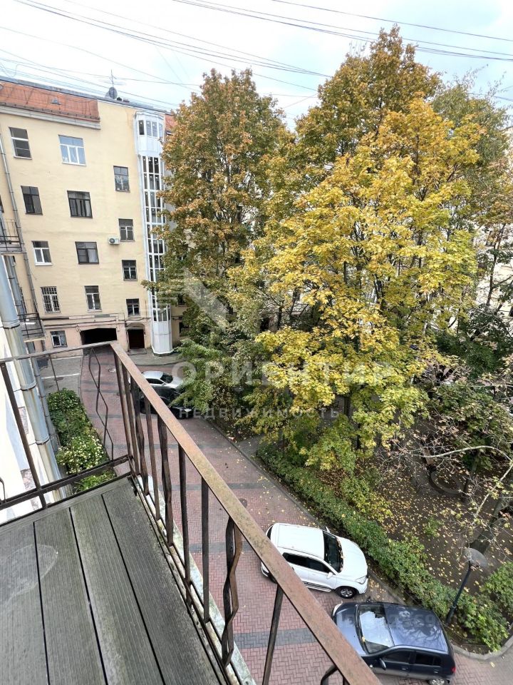 Аренда 2-комн квартиры на вторичном рынке Загородный проспект, 8