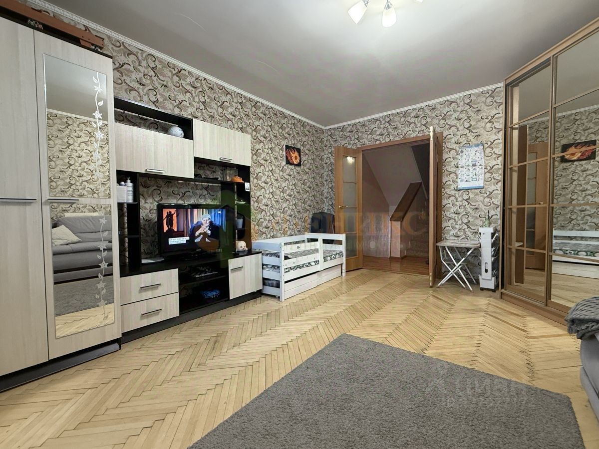 Продажа 1-комн квартиры на вторичном рынке остров Канонерский, 8