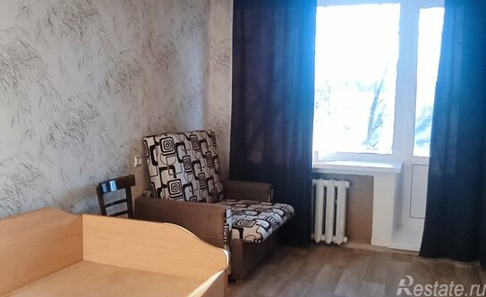 Аренда 2-комн квартиры на вторичном рынке улица Чекистов,  д. 42