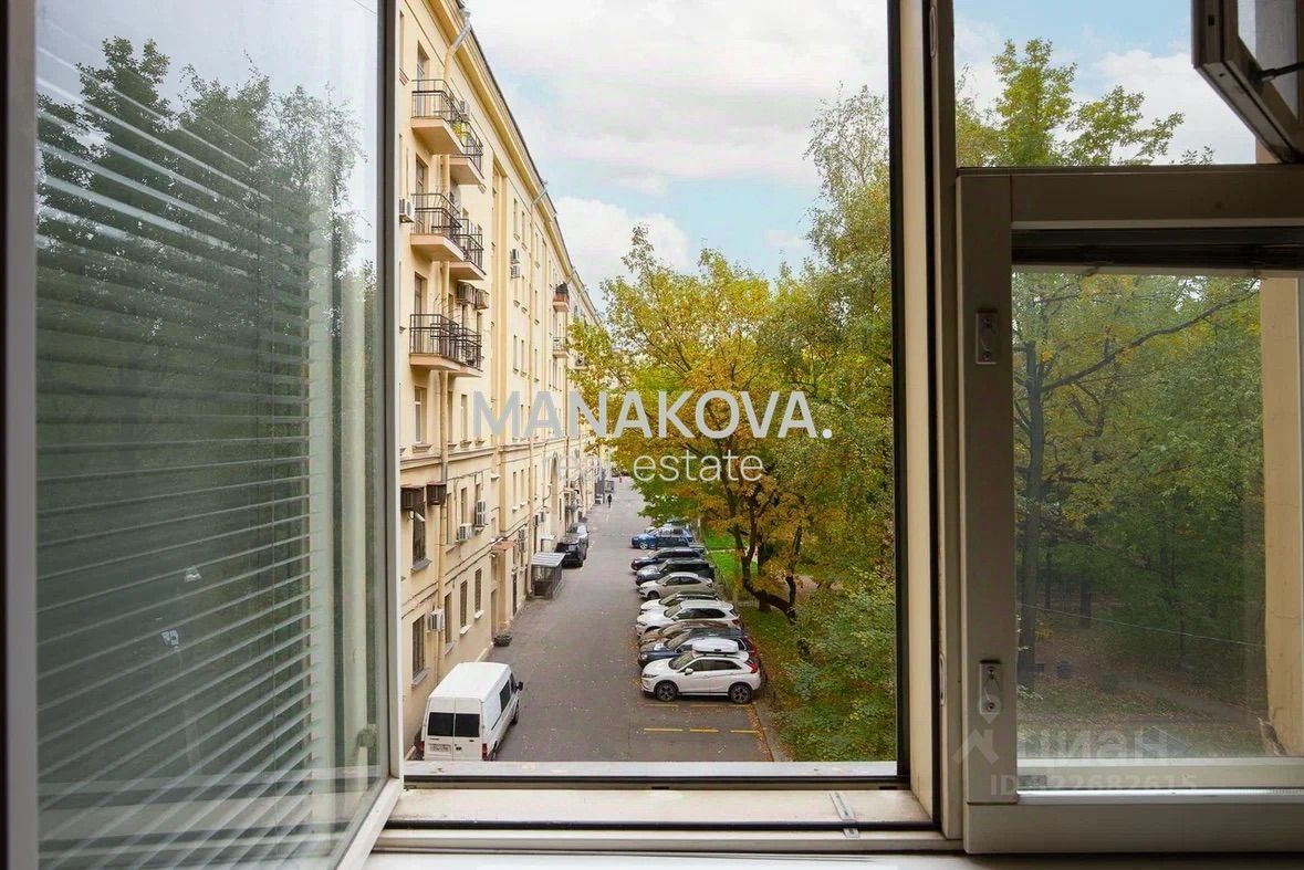 Продажа 3-комн квартиры на вторичном рынке Московский проспект, 167