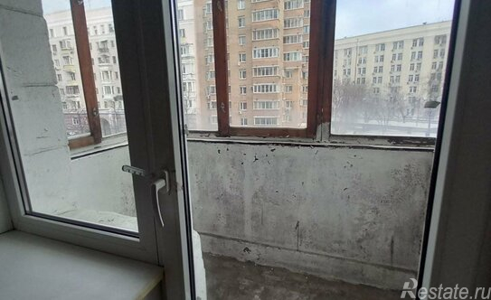 Продажа 4-комн квартиры на вторичном рынке Авиамоторная улица,  д. 30