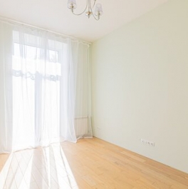 Продажа 2-комн квартиры на вторичном рынке улица Гастелло,  д. 10