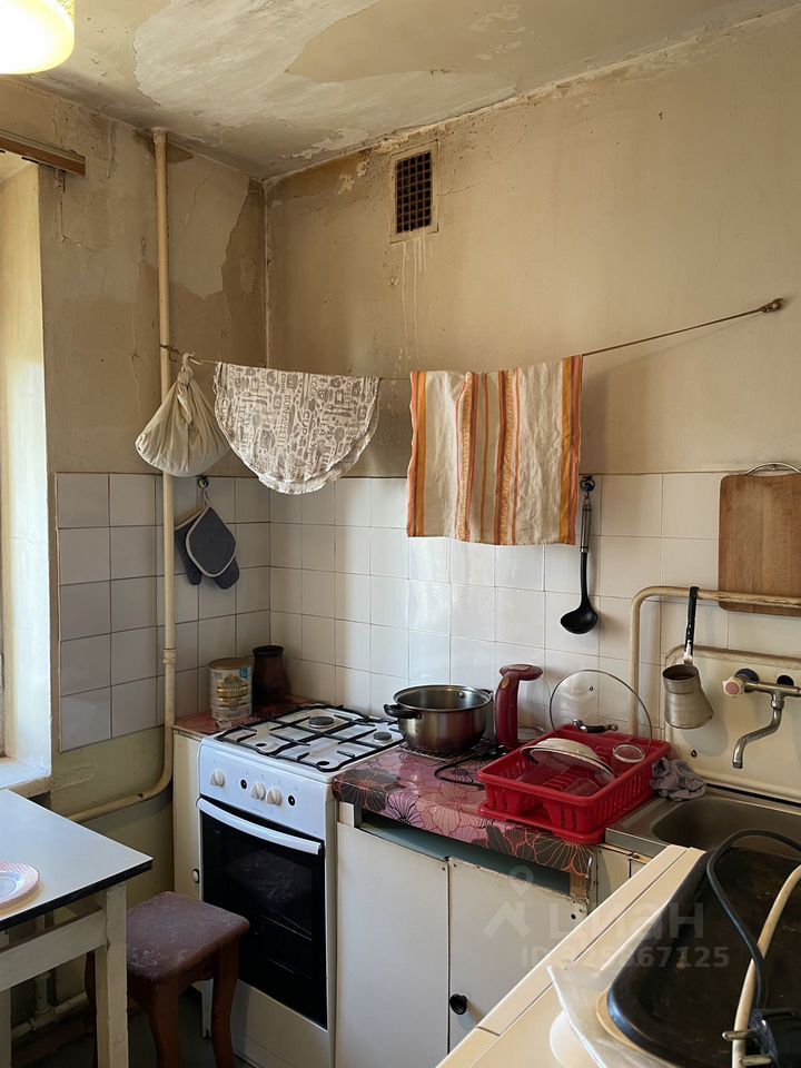 Продажа 1-комн квартиры на вторичном рынке Беломорская ул,  д. 16