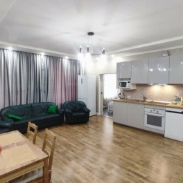 Продажа 2-комн квартиры на вторичном рынке Плотников переулок